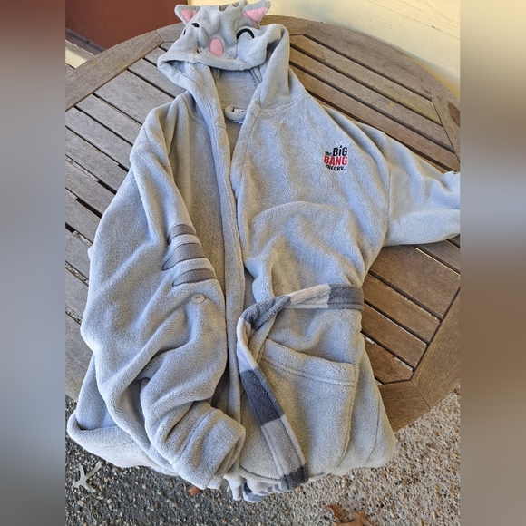 Big Bang theory Robe - Picture 1 of 6